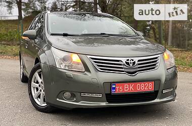 Універсал Toyota Avensis 2009 в Трускавці