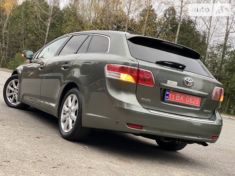 Универсал Toyota Avensis 2009 в Трускавце