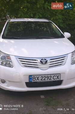 Универсал Toyota Avensis 2011 в Хмельницком