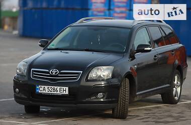 Универсал Toyota Avensis 2006 в Умани