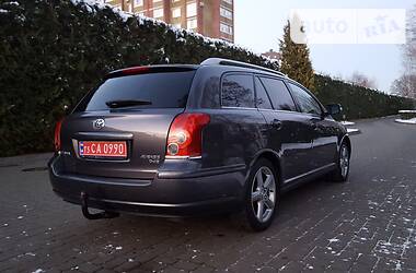 Универсал Toyota Avensis 2006 в Луцке