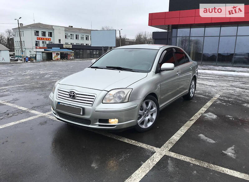 Седан Toyota Avensis 2006 в Каменском