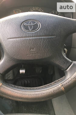 Лифтбек Toyota Avensis 1999 в Одессе