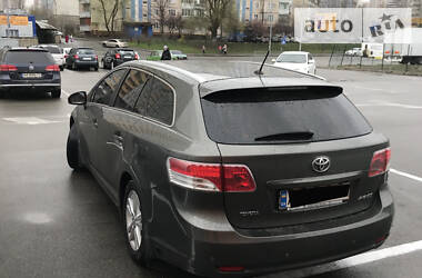 Универсал Toyota Avensis 2011 в Киеве