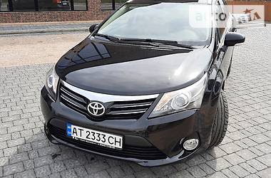 Универсал Toyota Avensis 2013 в Ивано-Франковске