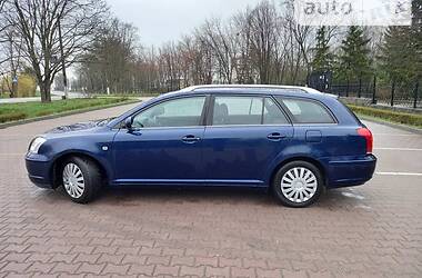 Універсал Toyota Avensis 2005 в Миргороді