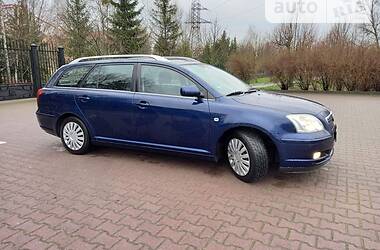 Универсал Toyota Avensis 2005 в Миргороде