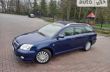 Универсал Toyota Avensis 2005 в Миргороде