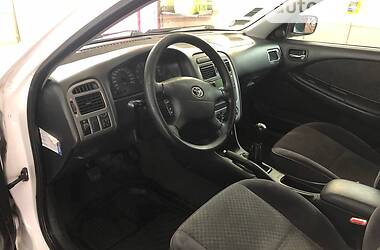 Седан Toyota Avensis 2002 в 