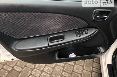 Седан Toyota Avensis 2002 в 