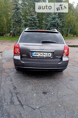 Універсал Toyota Avensis 2008 в Житомирі