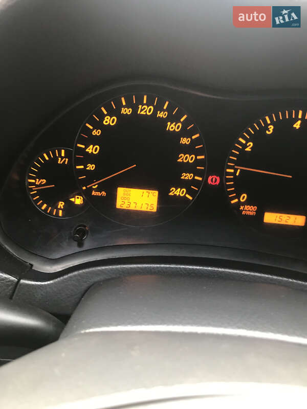 Универсал Toyota Avensis 2003 в Коломые