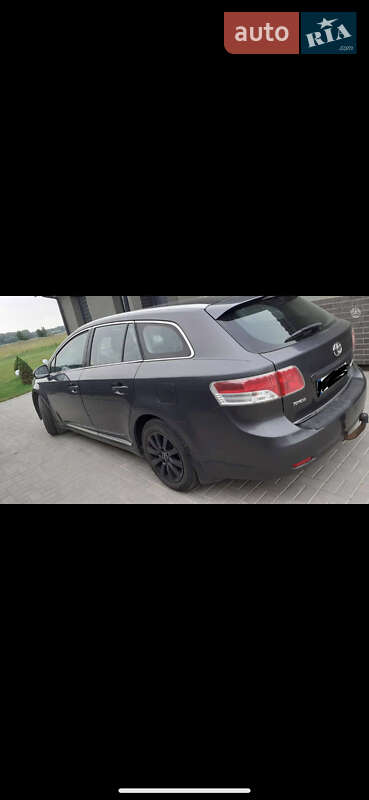 Універсал Toyota Avensis 2009 в Києві