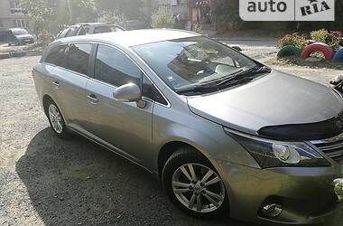 Универсал Toyota Avensis 2012 в Черновцах