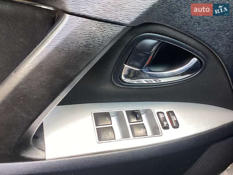 Універсал Toyota Avensis 2009 в Києві