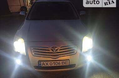 Седан Toyota Avensis 2007 в Балаклее