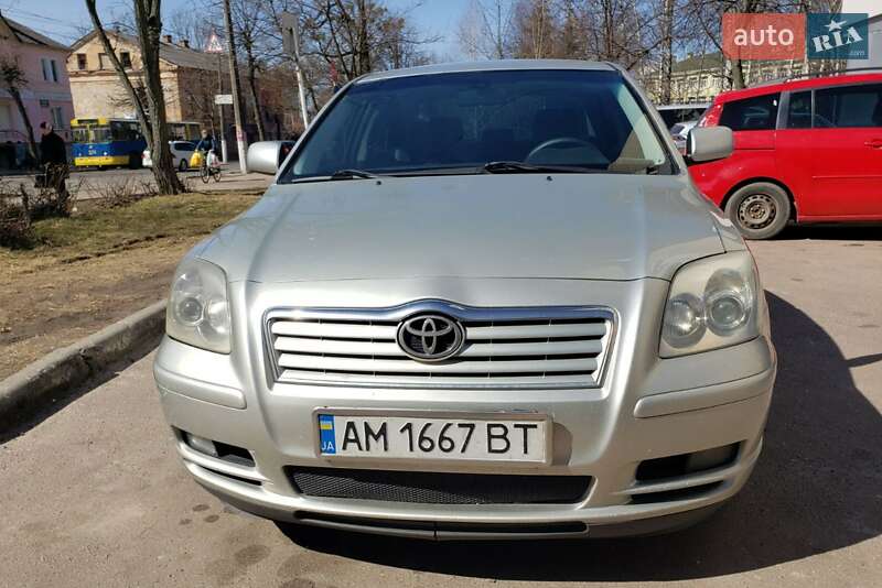 Toyota Avensis 2004