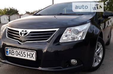 Седан Toyota Avensis 2011 в Виннице