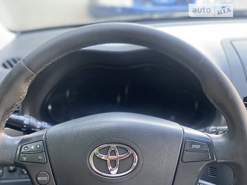 Универсал Toyota Avensis 2008 в Ужгороде