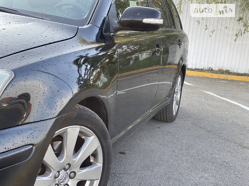 Универсал Toyota Avensis 2008 в Ужгороде