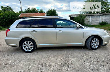 Универсал Toyota Avensis 2004 в Крыжополе