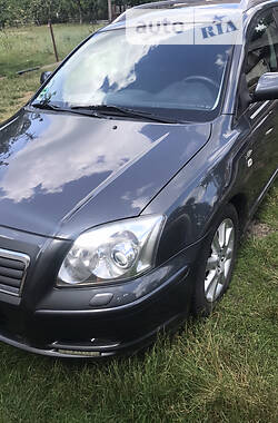 Універсал Toyota Avensis 2005 в Камені-Каширському