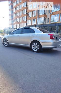 Седан Toyota Avensis 2007 в Виннице