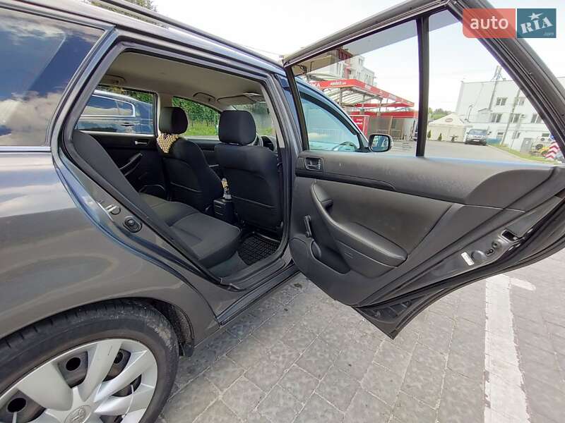 Универсал Toyota Avensis 2008 в Львове