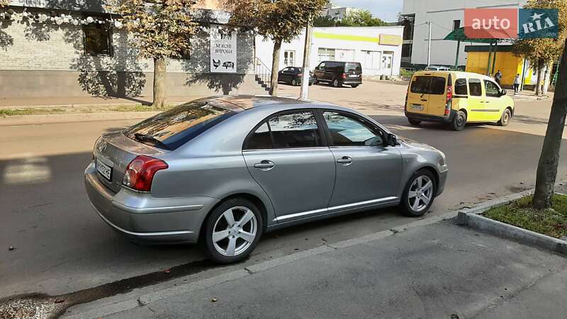 Седан Toyota Avensis 2007 в Житомире