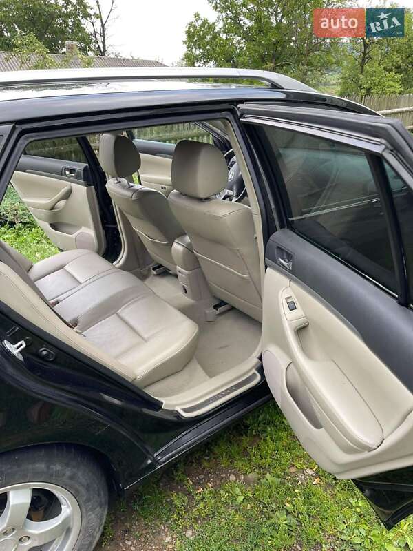 Універсал Toyota Avensis 2007 в Долині