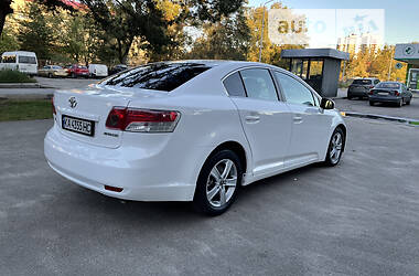 Седан Toyota Avensis 2010 в Броварах