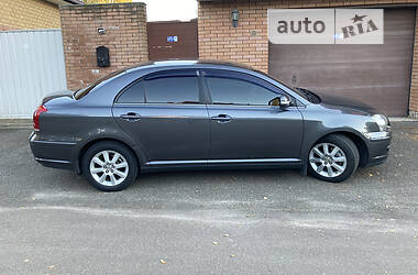 Седан Toyota Avensis 2008 в Софиевской Борщаговке