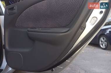 Седан Toyota Avensis 1998 в 