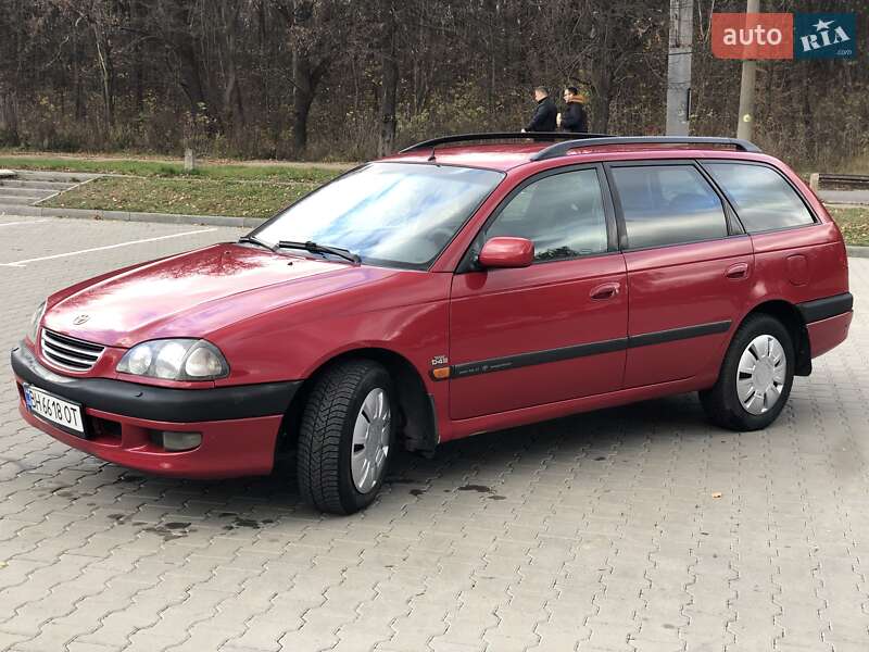 Универсал Toyota Avensis 2000 в Виннице