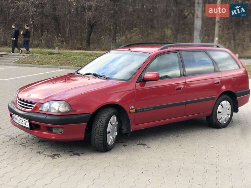 Универсал Toyota Avensis 2000 в Виннице