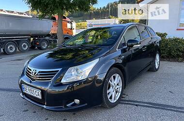 Універсал Toyota Avensis 2010 в Миколаєві