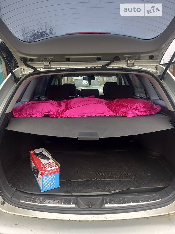 Універсал Toyota Avensis 2004 в Миколаєві