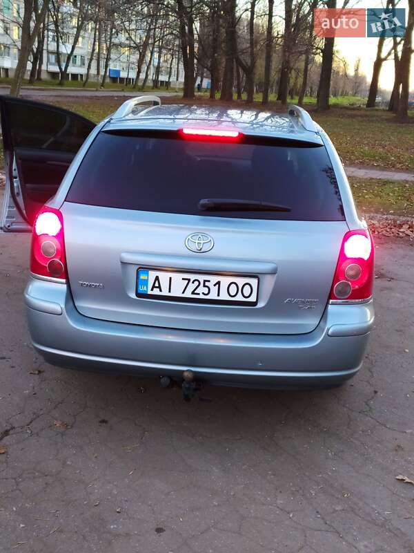 Универсал Toyota Avensis 2008 в Первомайске