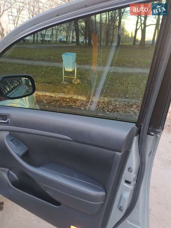 Универсал Toyota Avensis 2008 в Первомайске