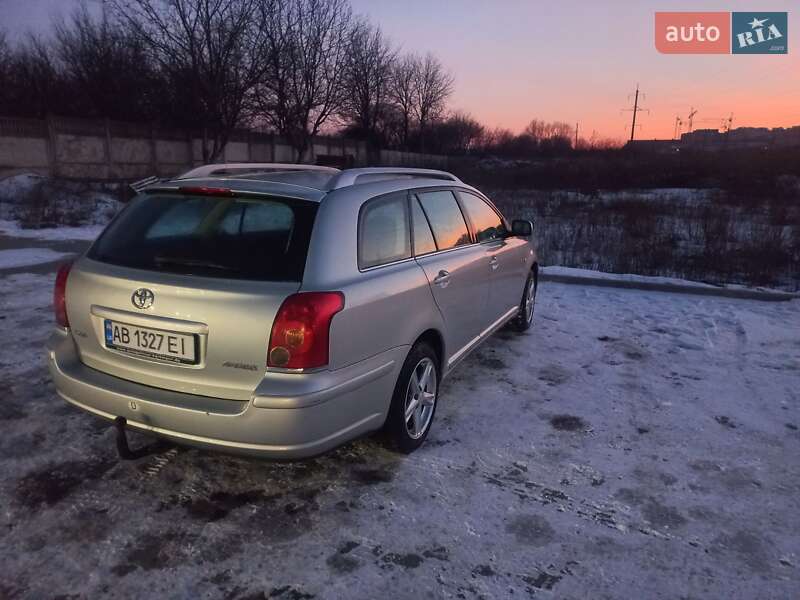 Универсал Toyota Avensis 2004 в Виннице