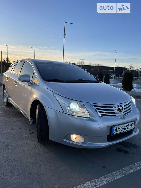 Универсал Toyota Avensis 2008 в Житомире