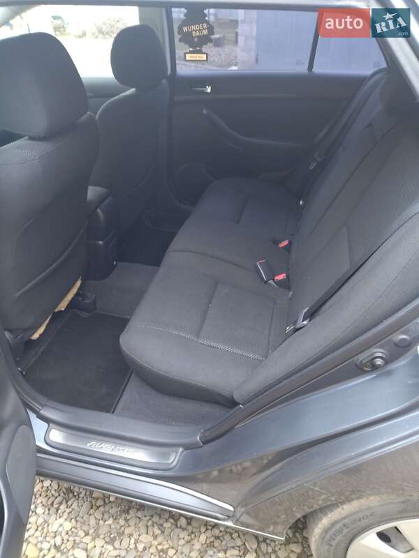 Универсал Toyota Avensis 2006 в Коломые