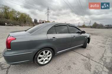 Седан Toyota Avensis 2005 в Полтаве