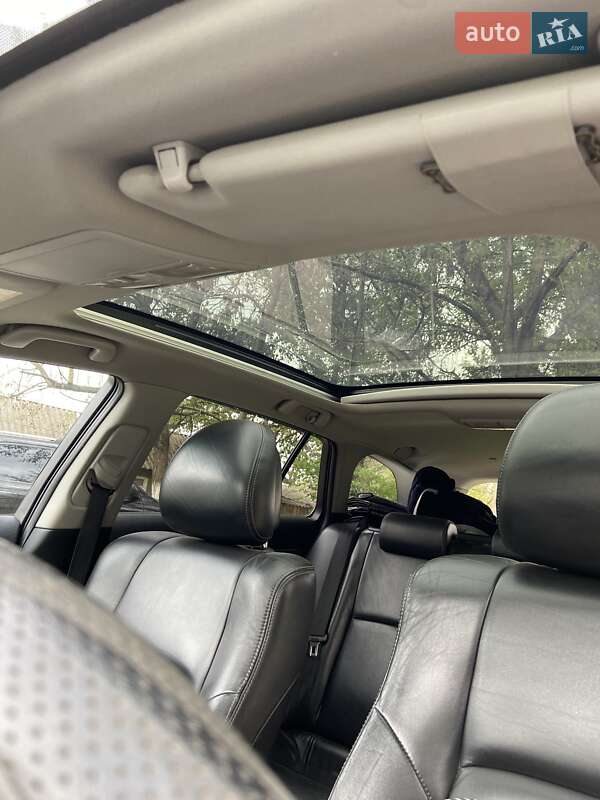 Универсал Toyota Avensis 2008 в Рени