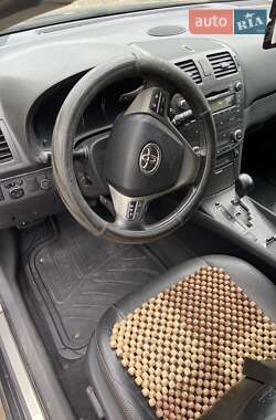 Универсал Toyota Avensis 2008 в Рени