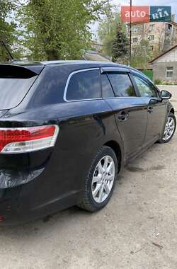 Универсал Toyota Avensis 2008 в Рени