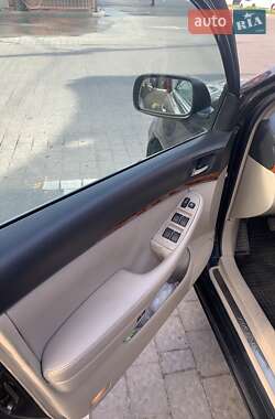 Универсал Toyota Avensis 2005 в 