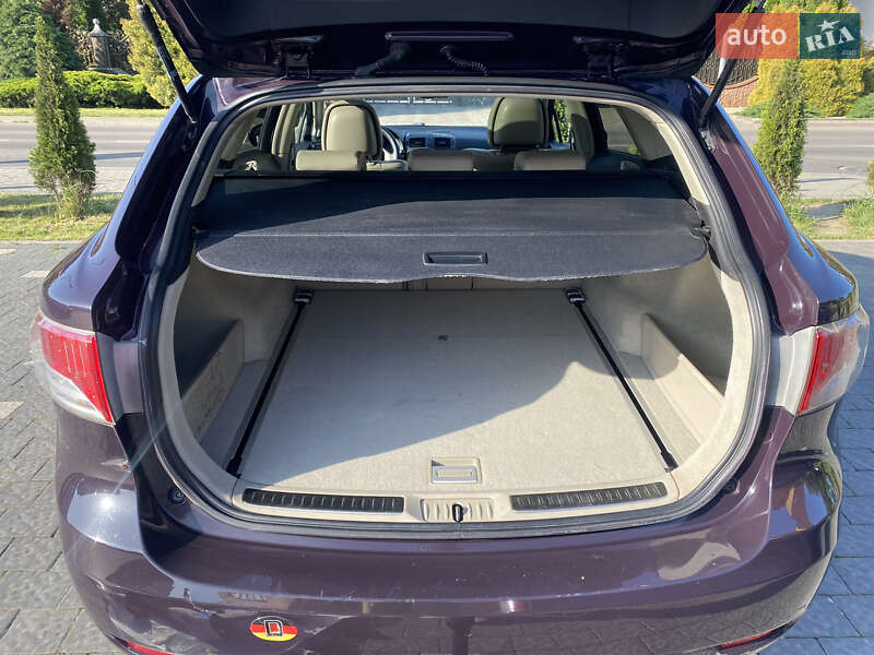 Універсал Toyota Avensis 2010 в Ужгороді