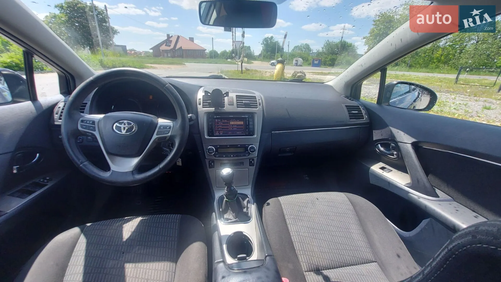 2010 Toyota Avensis - мініатюра 8