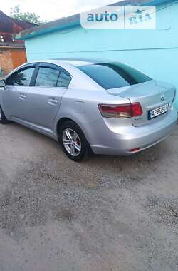 Седан Toyota Avensis 2009 в Никополе